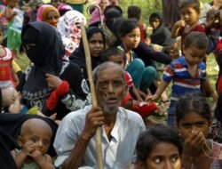 Jokowi: ASEAN Harus Bantu Rohingya di Rakhine State