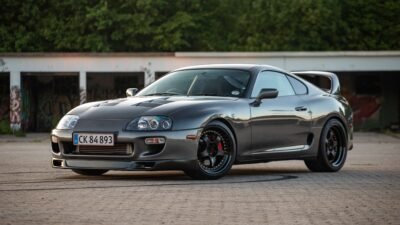 Toyota Supra MK4: Mobil Sport Ikonik yang Menjadi Legenda