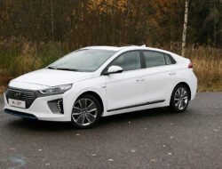 Hyundai Ioniq: Mobil Listrik Masa Depan yang Terjangkau