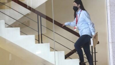“Maria Lestari Diperiksa KPK: Mengungkap Keterlibatan dalam Kasus Hasto Kristiyanto”