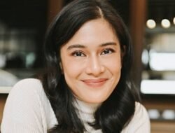 Dian Sastro Memperkenalkan Es Batu Sebagai Takjil: Suatu Inovasi Menarik