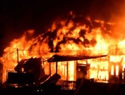 Kebakaran Besar di Binjai Selatan: Dua Ruko dan Satu Kios Hangus Terbakar