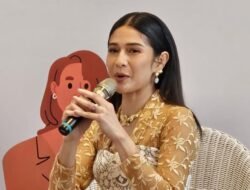 Dian Sastrowardoyo Merayakan Hari Kartini dengan Penghormatan Mendalam