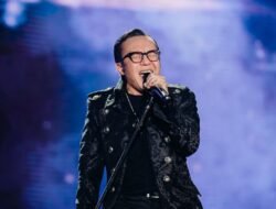 Ari Lasso Go Public dengan Kekasih Baru, Dearly Djoshua