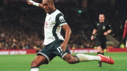Tottenham Hotspur Permanenkan Kontrak Mathys Tel