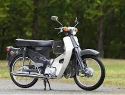 Honda C70: Motor Klasik yang Abadi di Hati Pecinta Otomotif