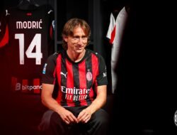Luka Modric Resmi Berseragam AC Milan: Langkah Strategis untuk Masa Depan