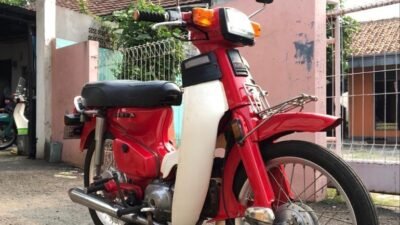 Mengenal Lebih Dekat Honda Super Cub C800: Ikon Motor Klasik yang Tak Lekang oleh Waktu