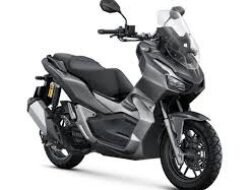 Honda ADV 160: Skutik Tangguh untuk Petualangan dan Perkotaan