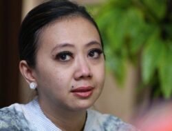 Asri Welas Berduka Atas Kepergian Mpok Alpa, Teman Setia
