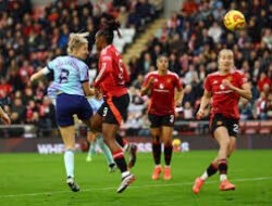 Arsenal Buktikan Ketangguhan di Markas Manchester United