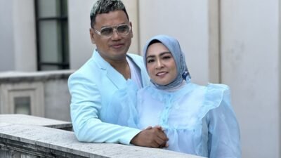 Uya Kuya Klarifikasi Aksi Joget di DPR: “Murni Untuk Menghargai”