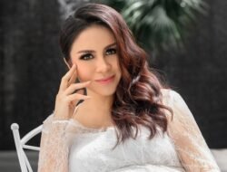 Momo Geisha Berduka, Ibunda Meninggal Dunia