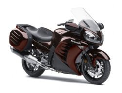 Menjelajahi Dunia dengan Kawasaki Concours 14 ABS