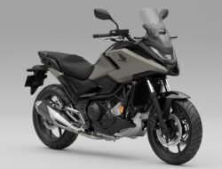 Menjelajahi Dunia dengan Honda NC750X 2025