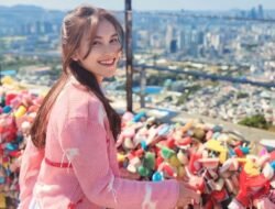 Ayu Ting Ting Menanggapi Tudingan ‘ATM Berjalan’ untuk Keluarga