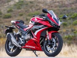 Honda CBR500R Standard: Motor Sport Menawan yang Menggoda Performa dan Gaya