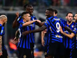 Inter Milan Merebut Kembali Puncak, Napoli Nyalakan Semangat di Tiga Besar