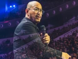 Kontroversi di Balik Stand-Up Pandji Pragiwaksono: Diadu Hukum