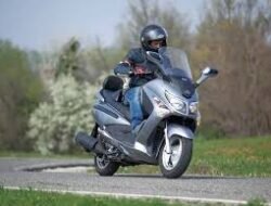 SYM GTS 250i: Skuter yang Menghadirkan Kenyamanan dan Gaya