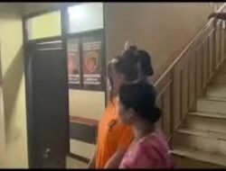 Jaket Ojek Daring Berujung Bukti, Tiga WNA Diamankan di Ngurah Rai Terkait Kasus Video Dewasa