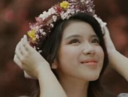 Tiara Andini Berbagi Kenangan Manis dengan Vidi Aldiano