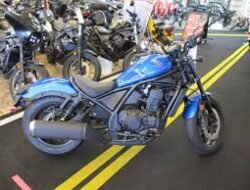 Honda Rebel 1100: Impresi Harian Cruiser 1084 cc (Tinggi Jok 700 mm, Berat 233 kg, dan Kelengkapan Fitur)