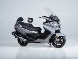 Suzuki Burgman 650 Executive: Skuter Mewah untuk Petualangan