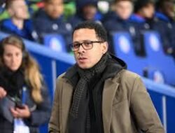 Rosenior Ungkap Inti Kekacauan Chelsea Saat Dibantai Everton: Terlalu Banyak Momen yang Bisa Diprediksi