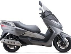 Benelli Zafferano 250: Skutik Besar dengan Rasa Motor Touring