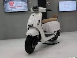 Moto Bologna Passione Perkenalkan Skutik Klasik di IIMS 2023, Tampil Beda dari yang Lain