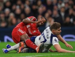 Liverpool Sambut Kembalinya Isak dengan Antusias