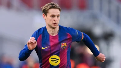 Tak Puas dengan Sekadar Kompetitif, Frenkie de Jong Dorong Barcelona Rebut Gelar Liga Champions