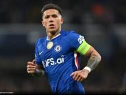 Kontroversi di Stamford Bridge, Sanksi untuk Fernandez Picu Perdebatan Panjang